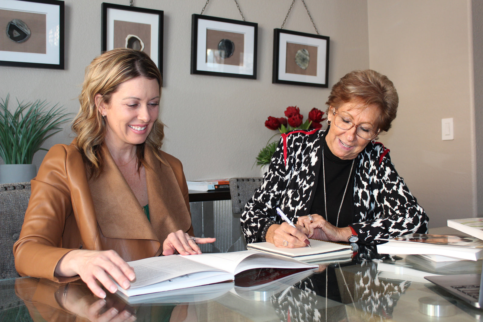 
                Meet The Founders of The Educator's Place
              